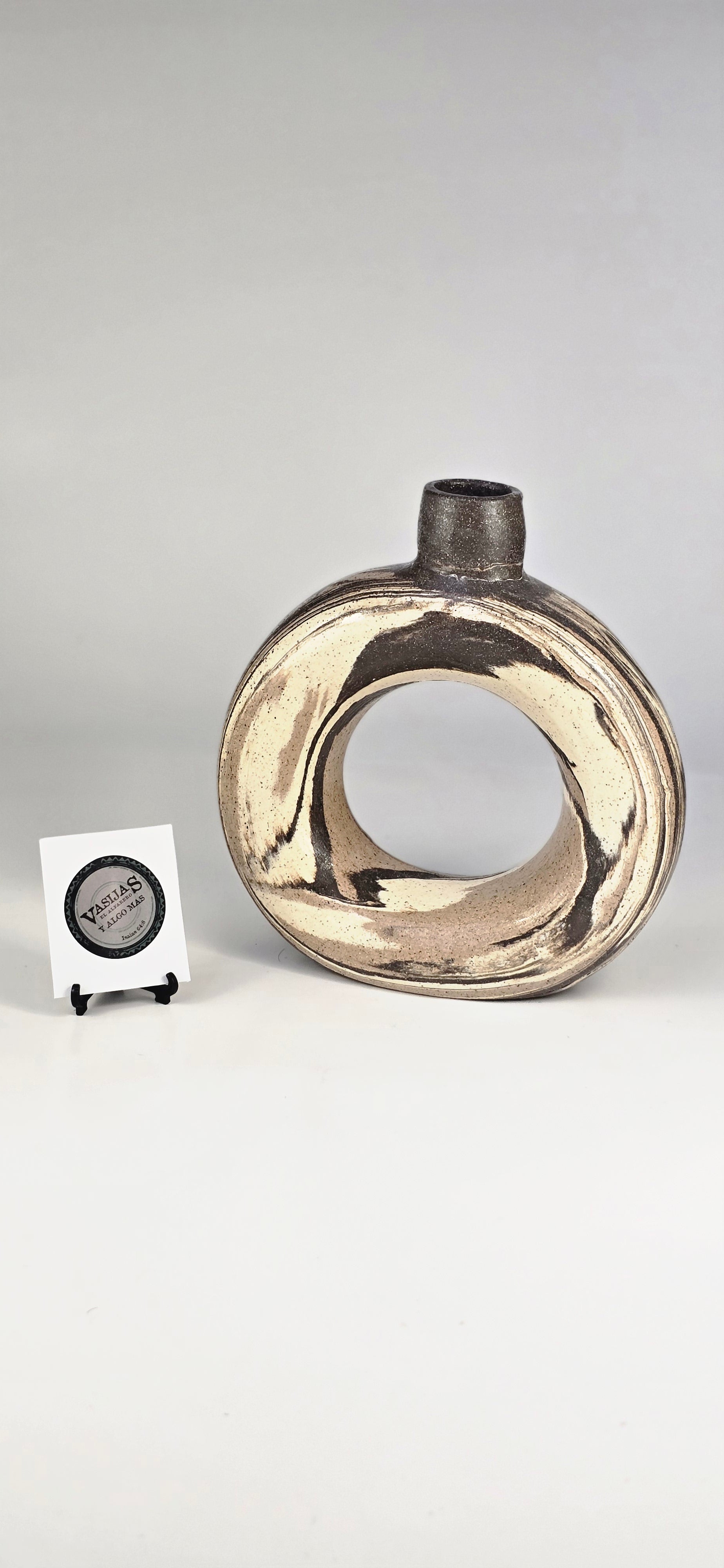 “Donnut Vase” Marmoleada